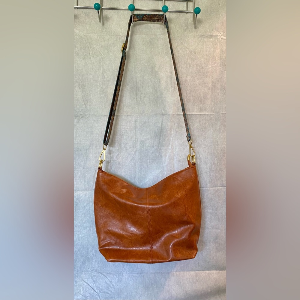 Brown Leather ‘look’ purse with gold hardware